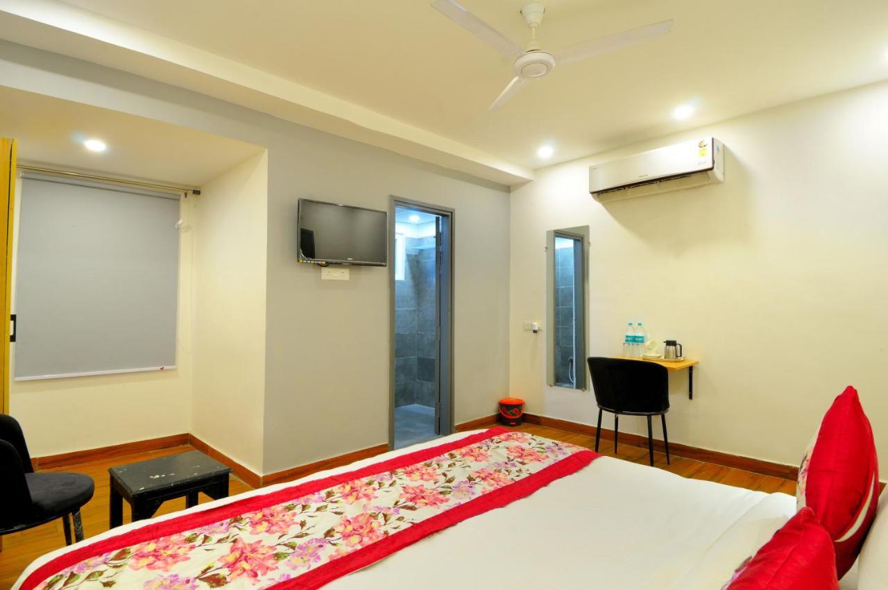 The Red York Hotel Ghaziabad Ngoại thất bức ảnh